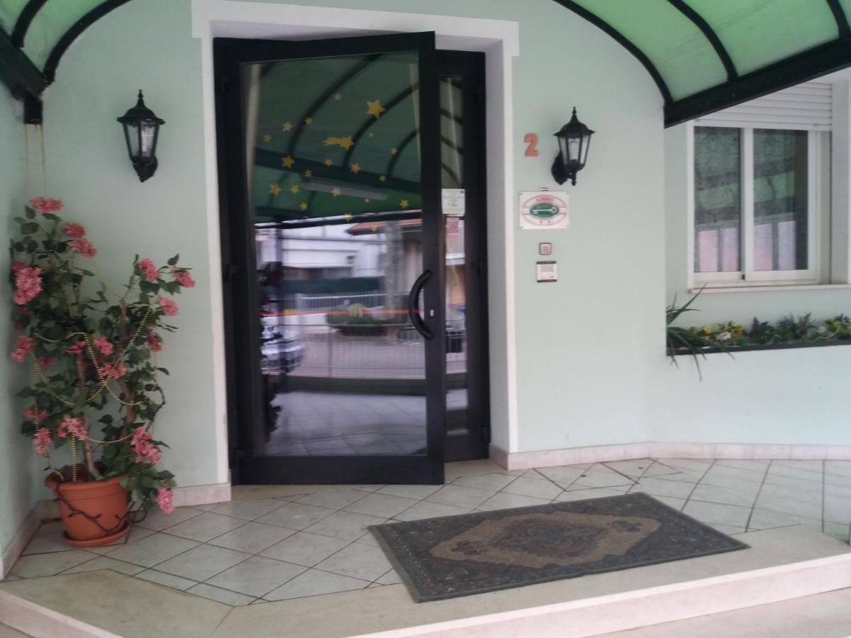 Hotel Fatima Rimini Exterior photo